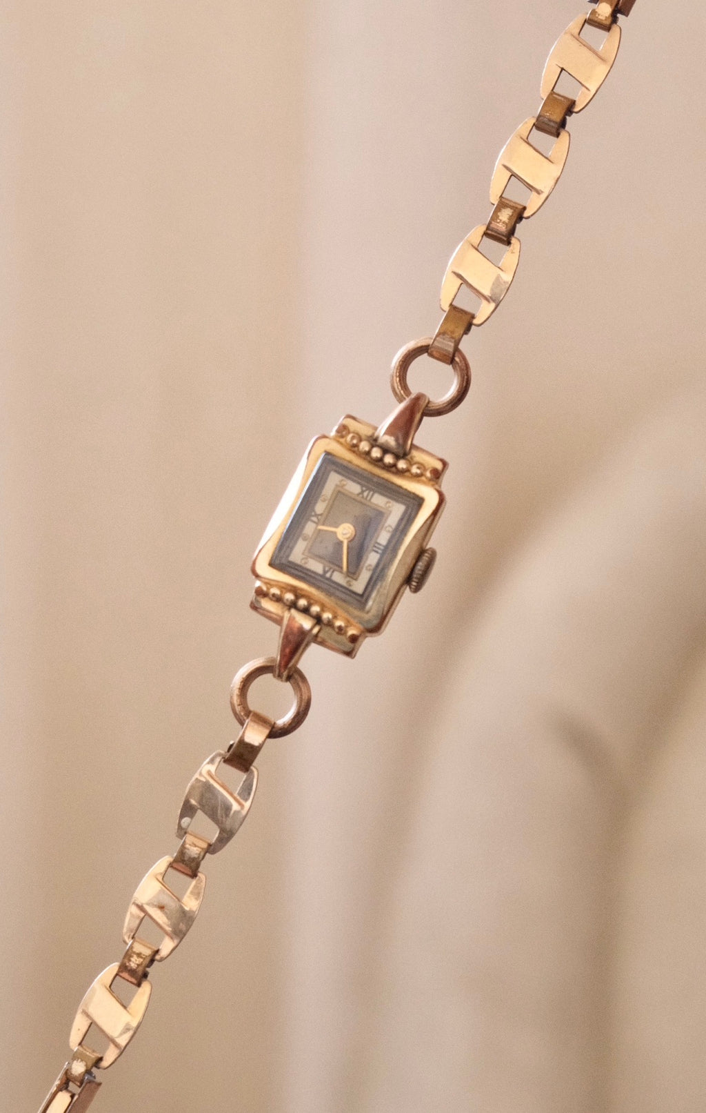 1930s Art Deco Gold Link Bracelet Watch | Petite Square Vintage Wristwatch | Antique Elegant Timepiece