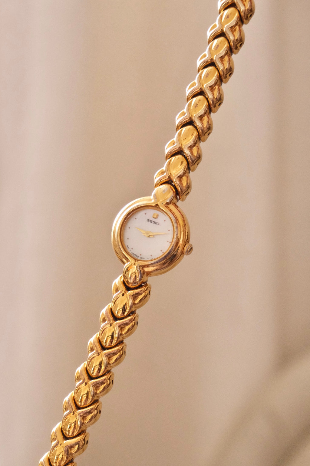 Vintage Seiko Ladies Gold Mother of Pearl Watch Working