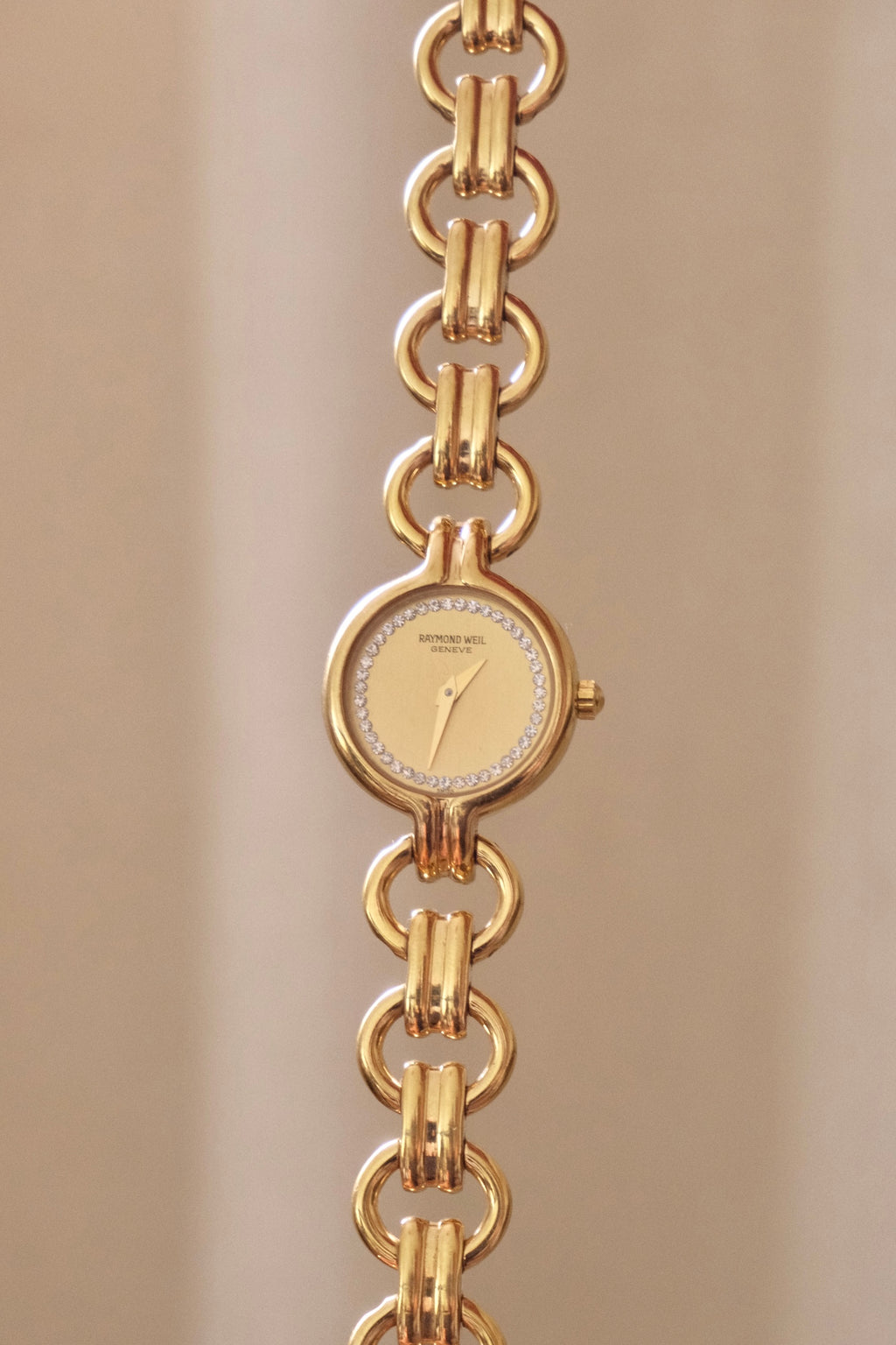 1990s Vintage Ladies 18k Gold Plated Raymond Weil Crystal Accent Dial Watch Working