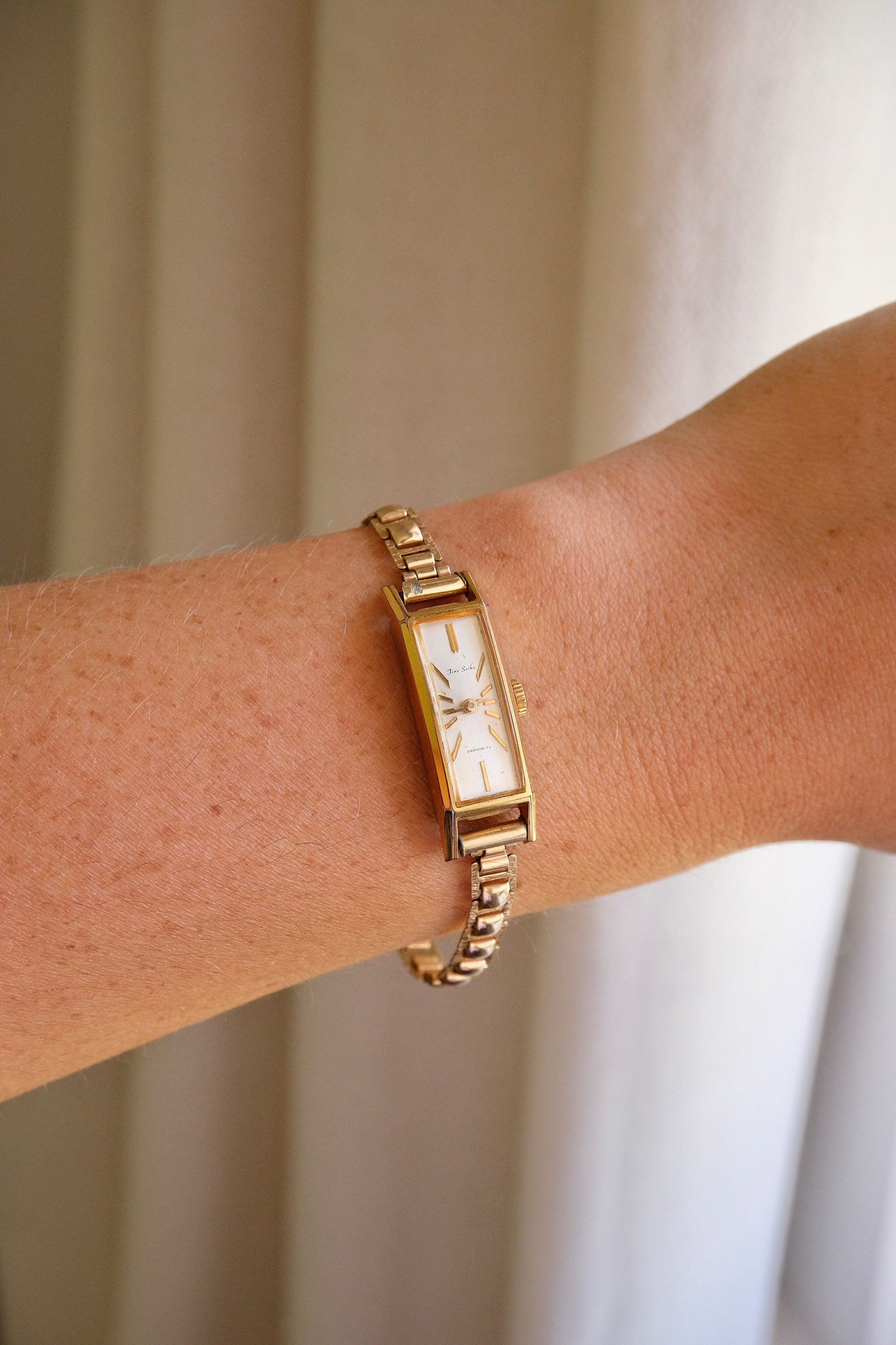 Vintage Fine Seiko Ladies Dress Watch 17 Jewels Diashock Hand Wound Gold Plated Rolled Gold Bracelet Rectangular 1950s 1960s Working