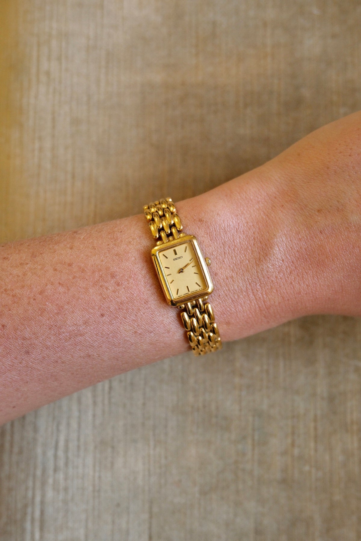 Vintage Ladies Seiko V400-6160  Quartz Watch, Gold Plated Link Bracelet Tank Style