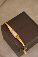 Vintage Ladies 1500L Gold Horsebit Gucci Watch in Box Working