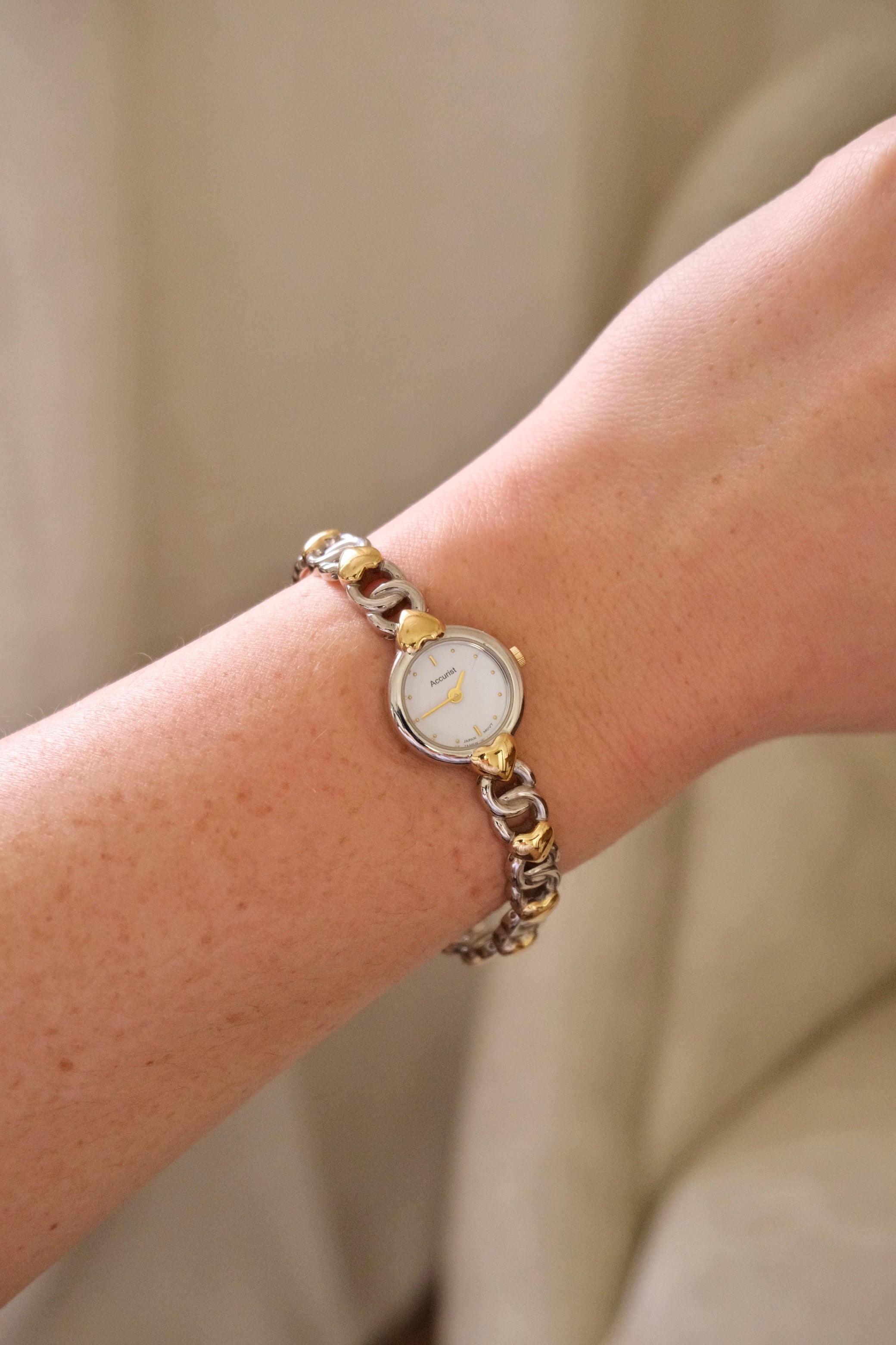 Sweet Vintage Ladies Accurist Two Tone Heart Watch Working