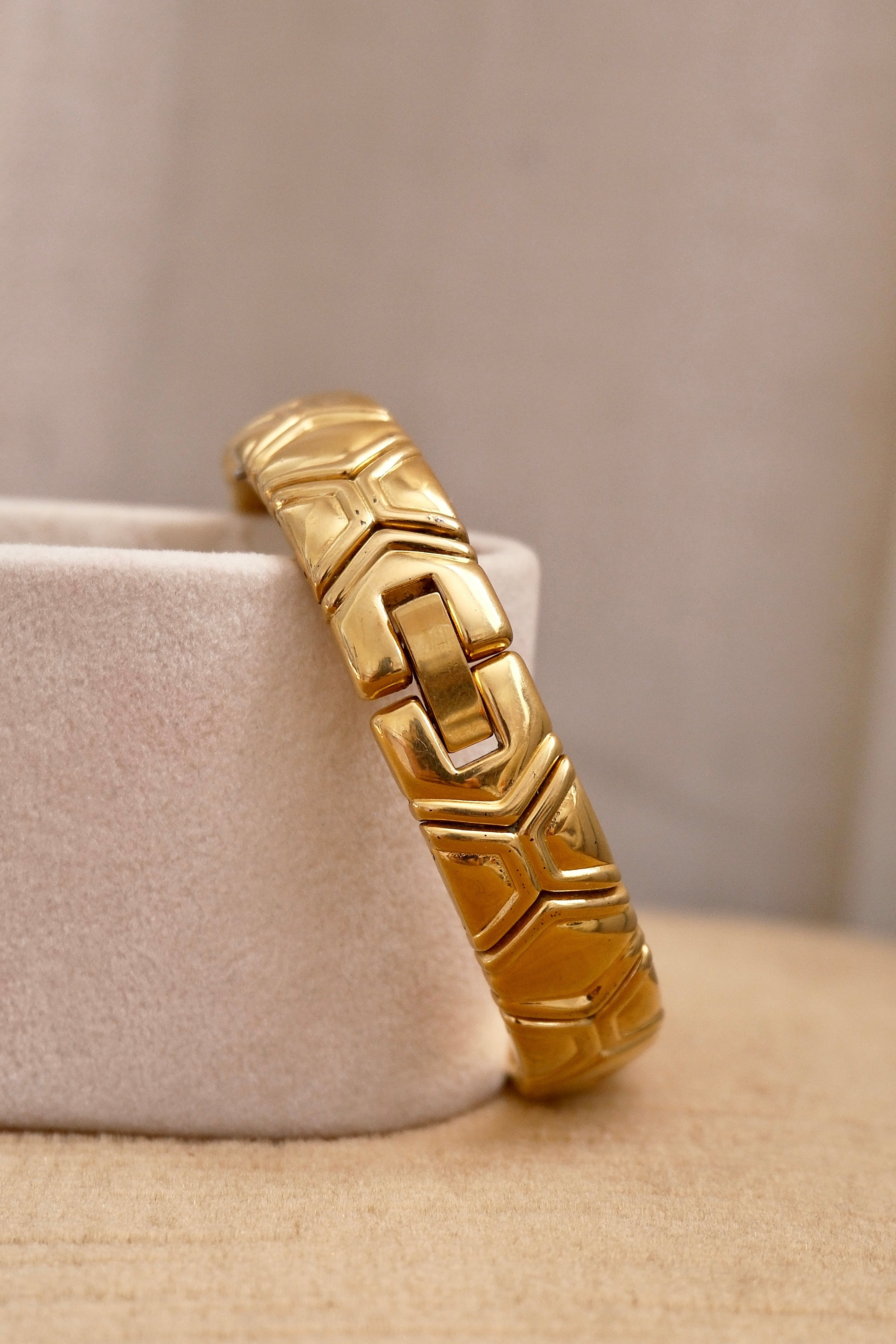 Vintage 1990s Seiko Ladies Hexagonal Quartz Watch Gold Plated Bracelet Style