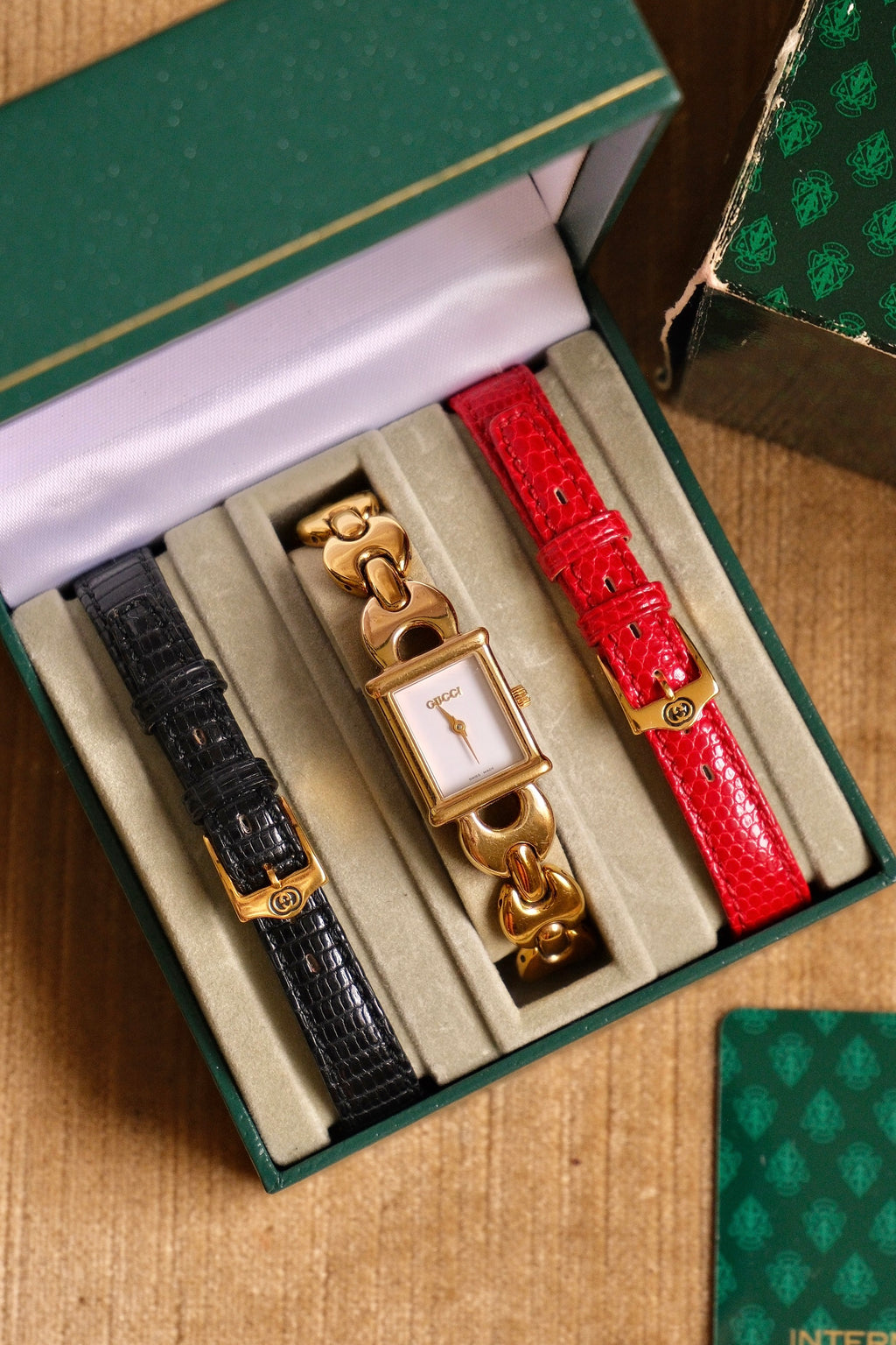 RARE FULL SET Vintage 1995 Gucci 1800L Watch Gold Plated Horsebit Bracelet Leather Straps, Quartz