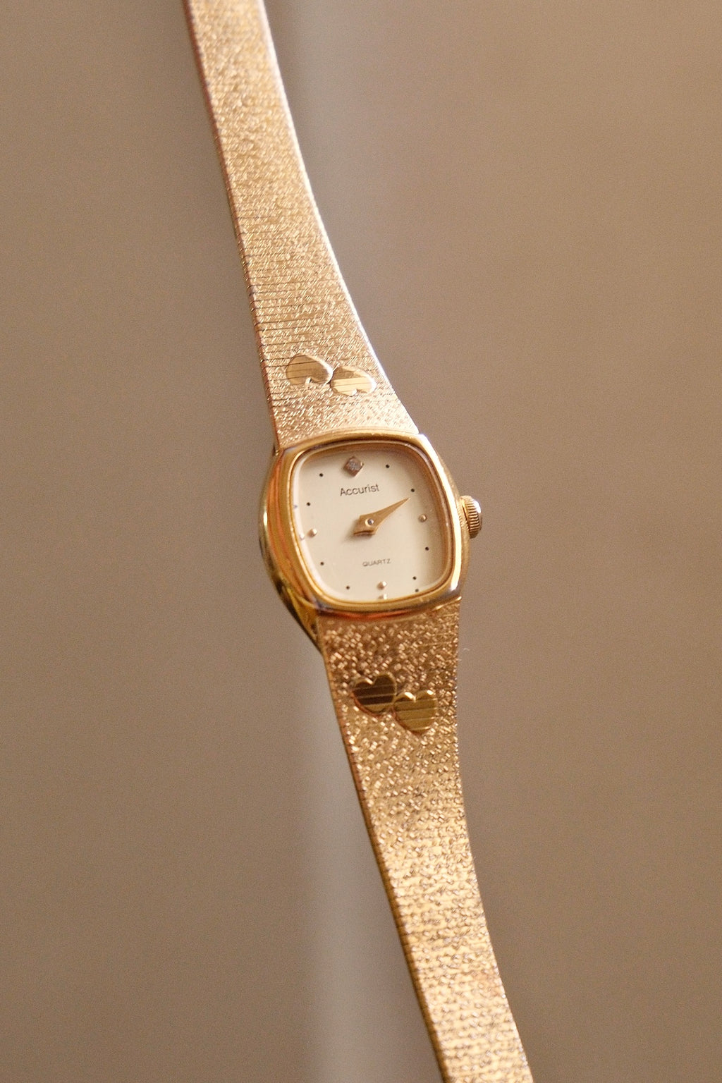 Sweet Ladies Vintage Gold Accursit Heart Watch Quartz Working