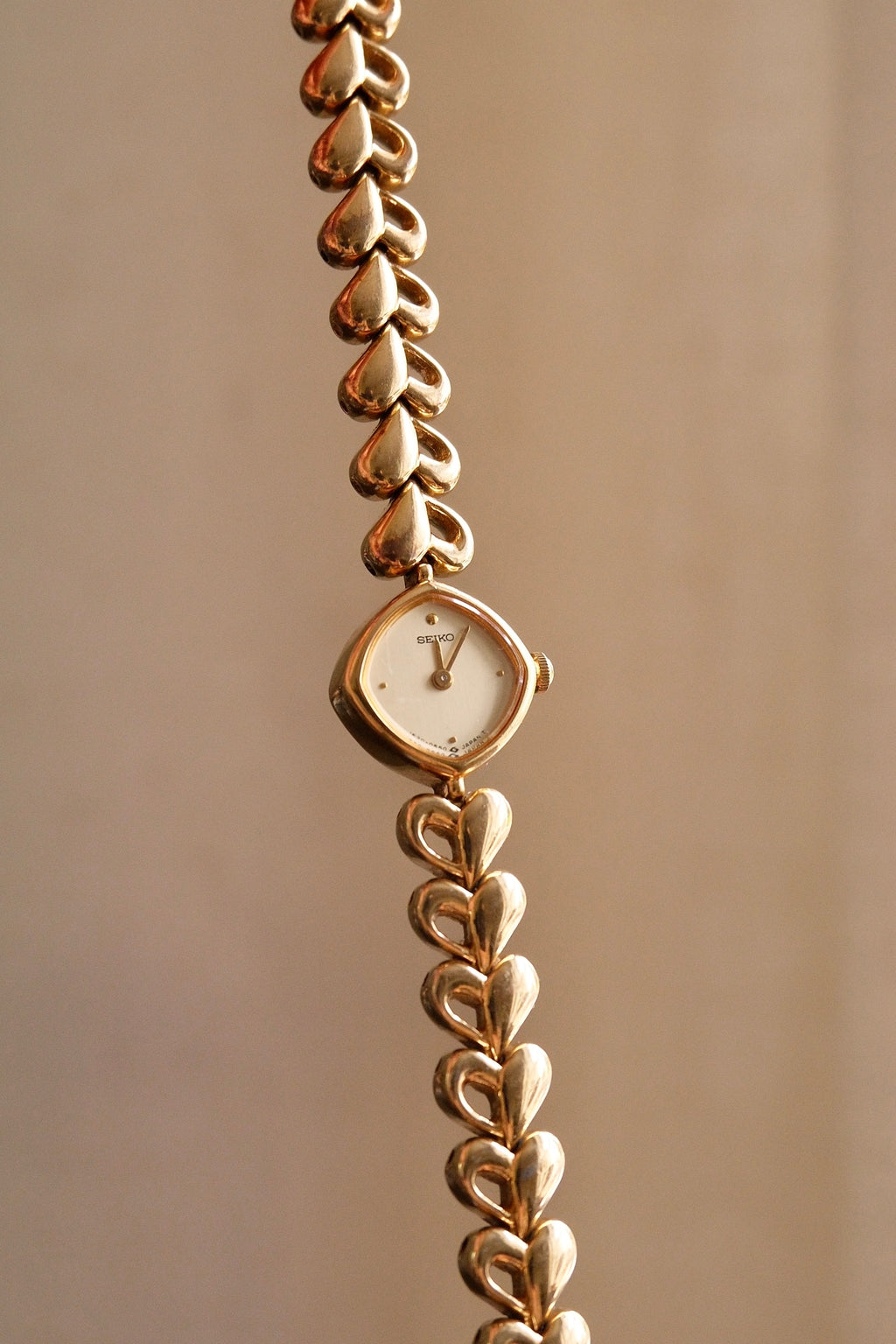Vintage Rare Petite & Tiny 90s Gold Ladies Seiko Quartz Watch, Heart Pattern Bracelet