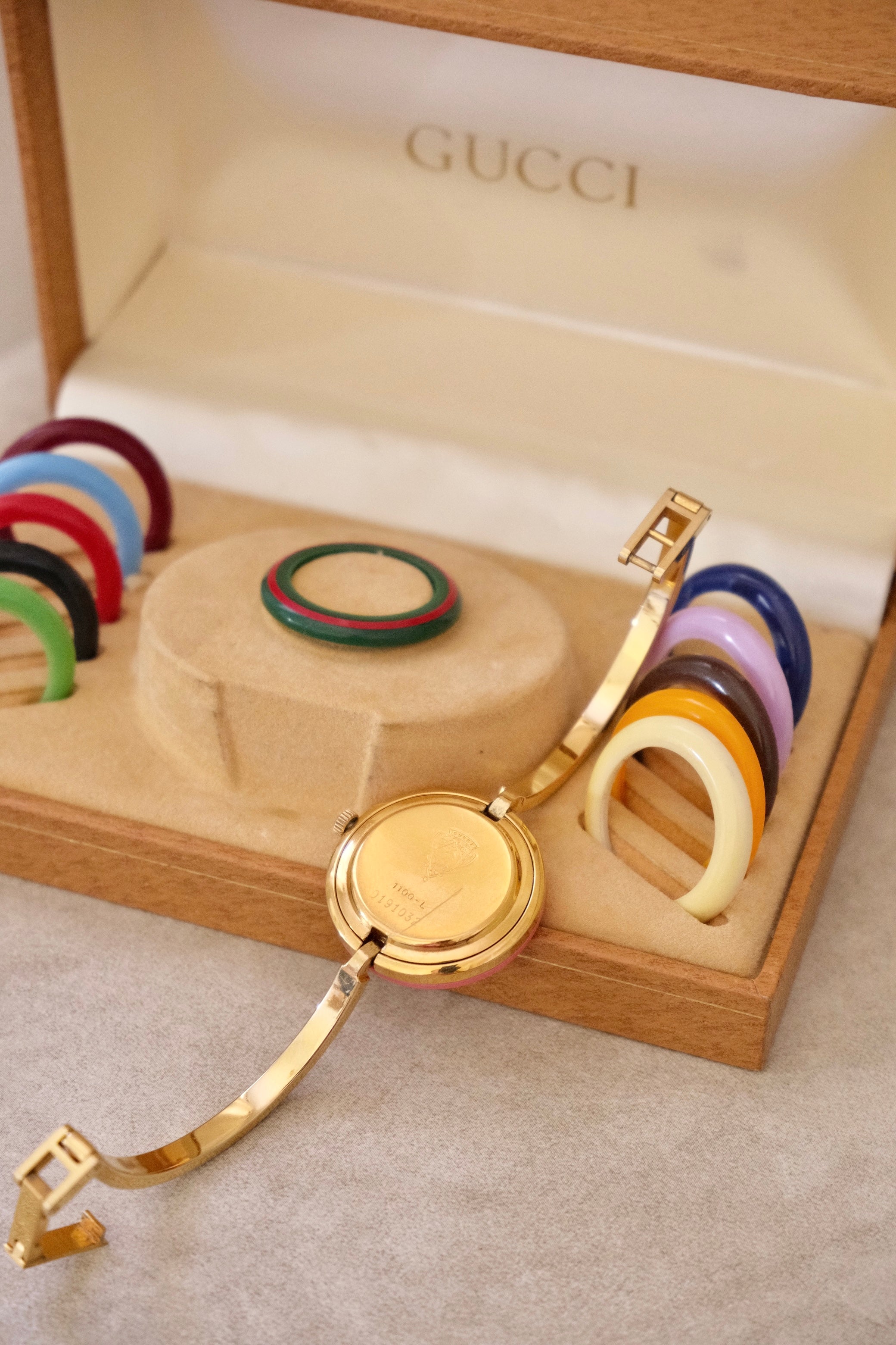RARE Vintage Gucci Interchangeable Bezel Watch FULL SET with Box