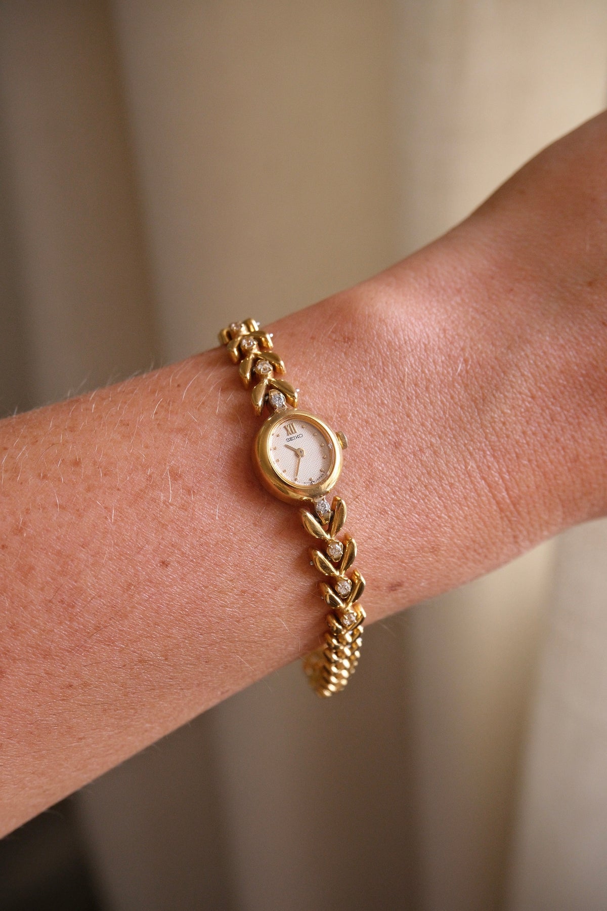 Very Rare 90s Gold-Plated Seiko Jewellery Quartz Watch with Tiny Oval