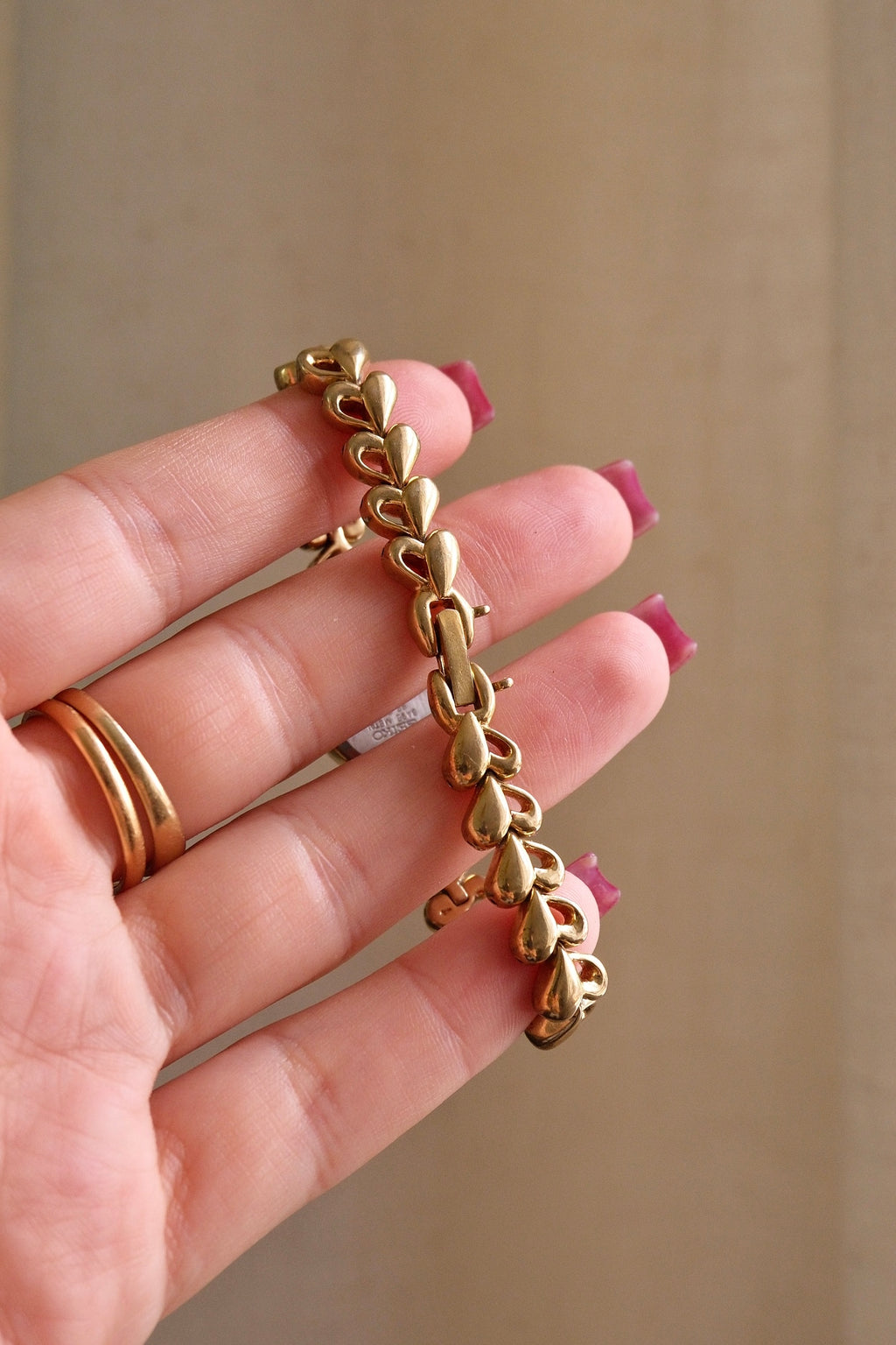 Vintage Rare Petite & Tiny 90s Gold Ladies Seiko Quartz Watch, Heart Pattern Bracelet