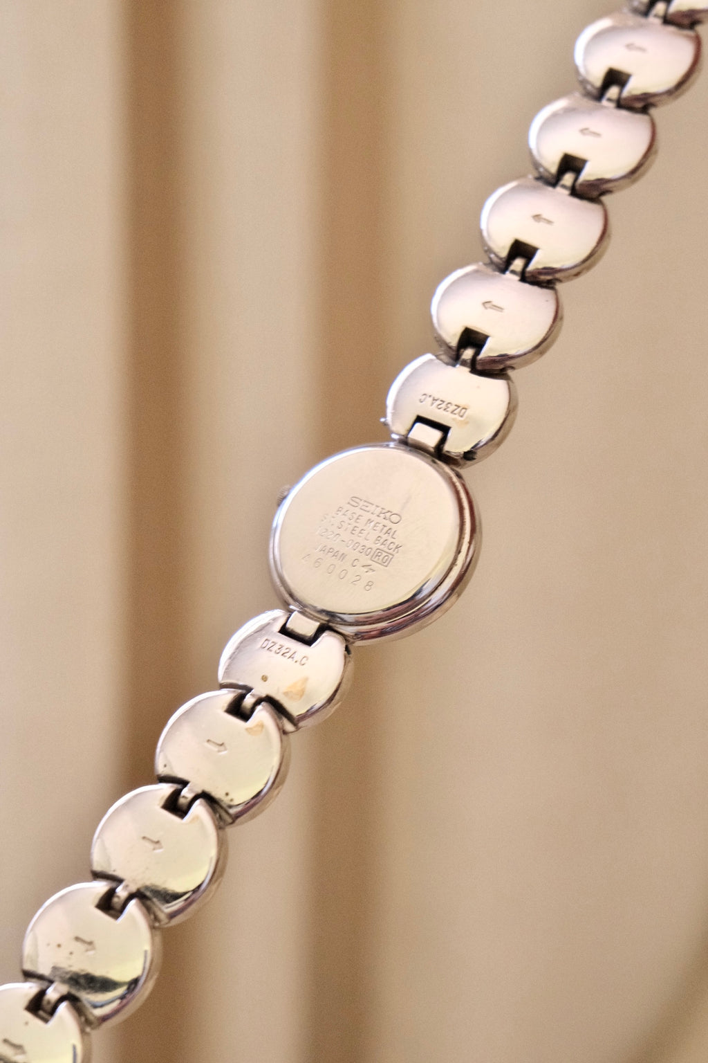 1980s Vintage Rare Silver Seiko Ladies Watch Round Circle Links Working
