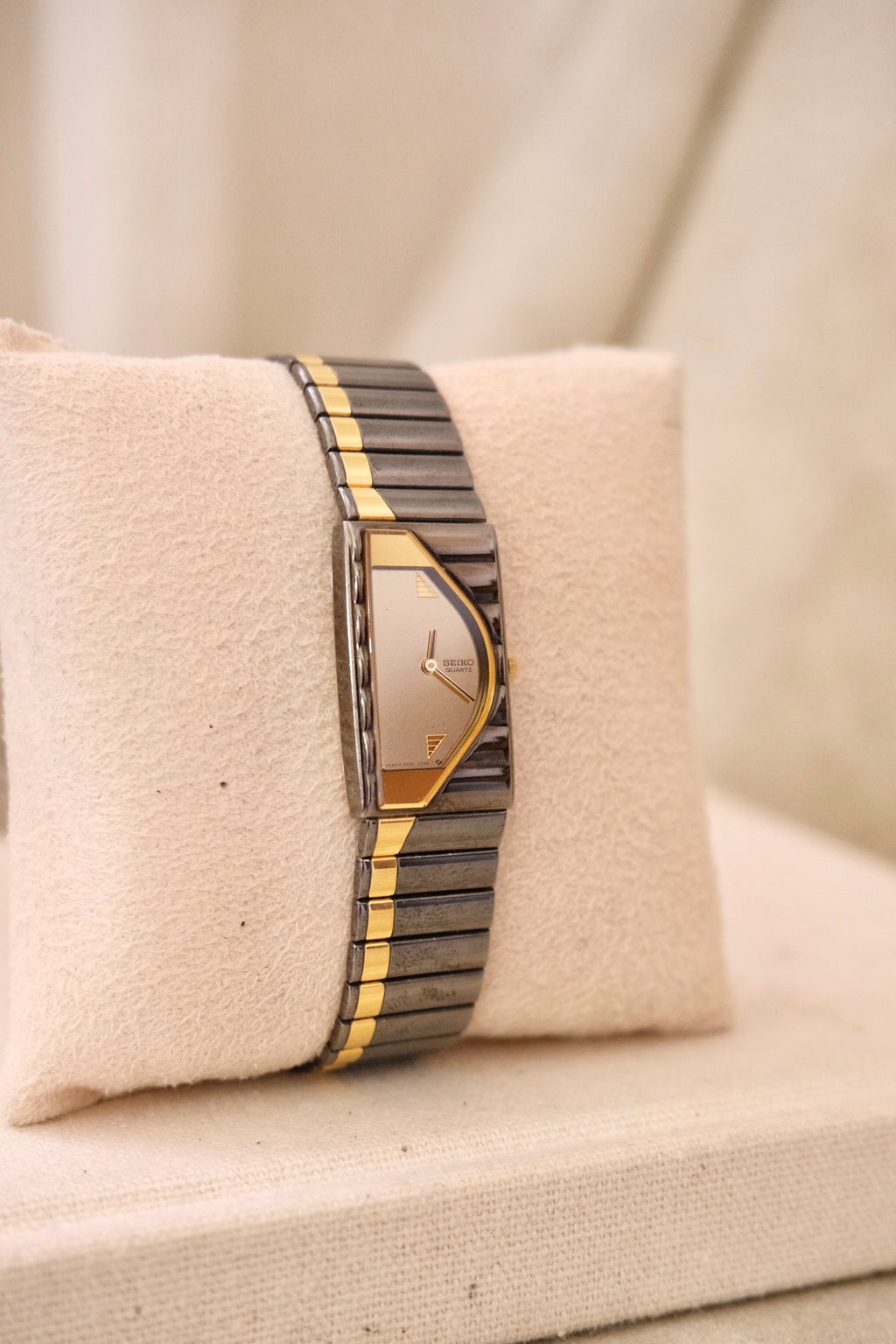 Rare Vintage 1980s Ladies Seiko "Half-Moon" Watch