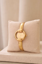 90s Gold-Plated Vintage Gucci 1400L Ladies Bangle Quartz Watch Working with Horsebit Design