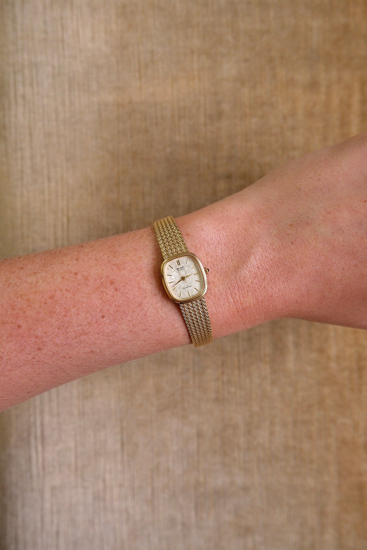 Vintage 90s Gold Plated Ladies Seiko Exceline Quartz Watch