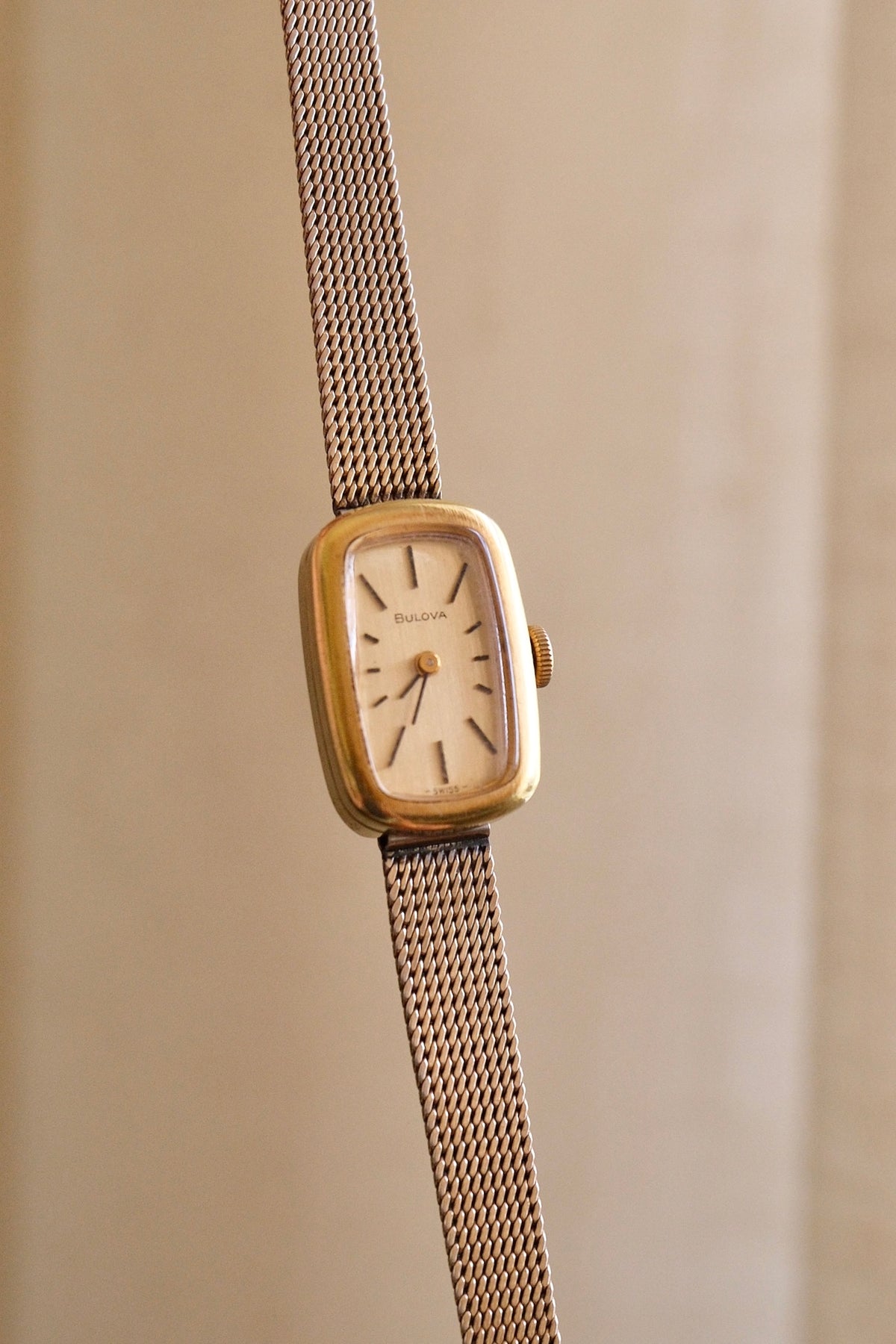Vintage Bulova Ladies Watch 1950s Gold Plated Rectangular Swiss Manual Wind Mesh Bracelet