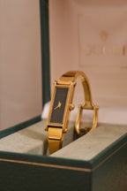 Vintage 90s Ladies Gold 1500L Gucci Horsebit Watch Black Dial in Gucci Box