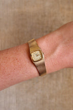 90s Vintage Seiko Dainty Gold Watch on a Pressed Mesh Bracelet Strap Working