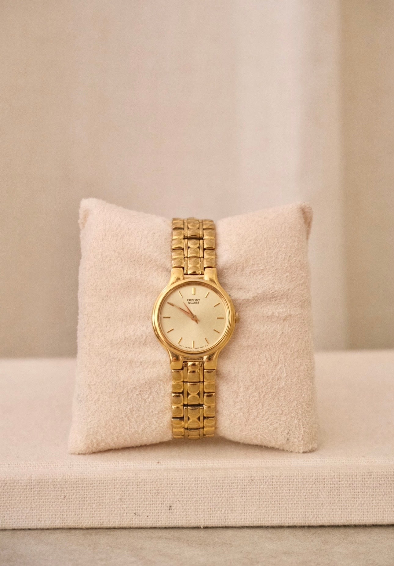 Vintage 90s Gold Seiko Ladies Watch, Champagne Dial