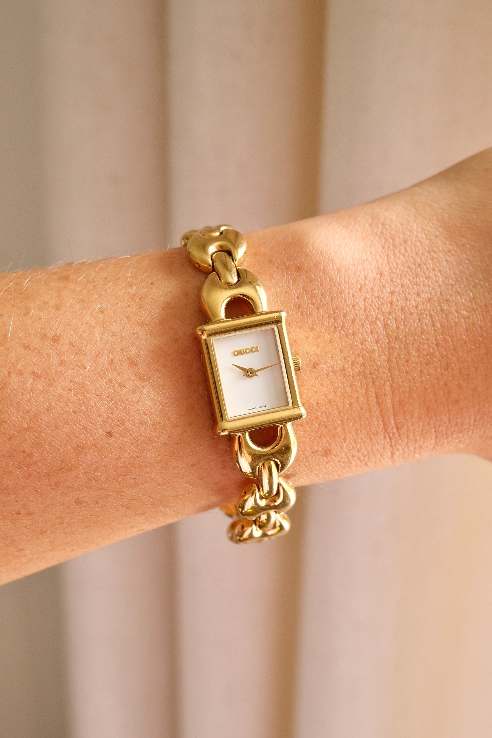 Vintage Gucci 1800L Watch Gold Plated Marina Link Bracelet Working