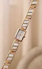 Vintage Ladies Mother of Pearl Gold Accurist Watch Working
