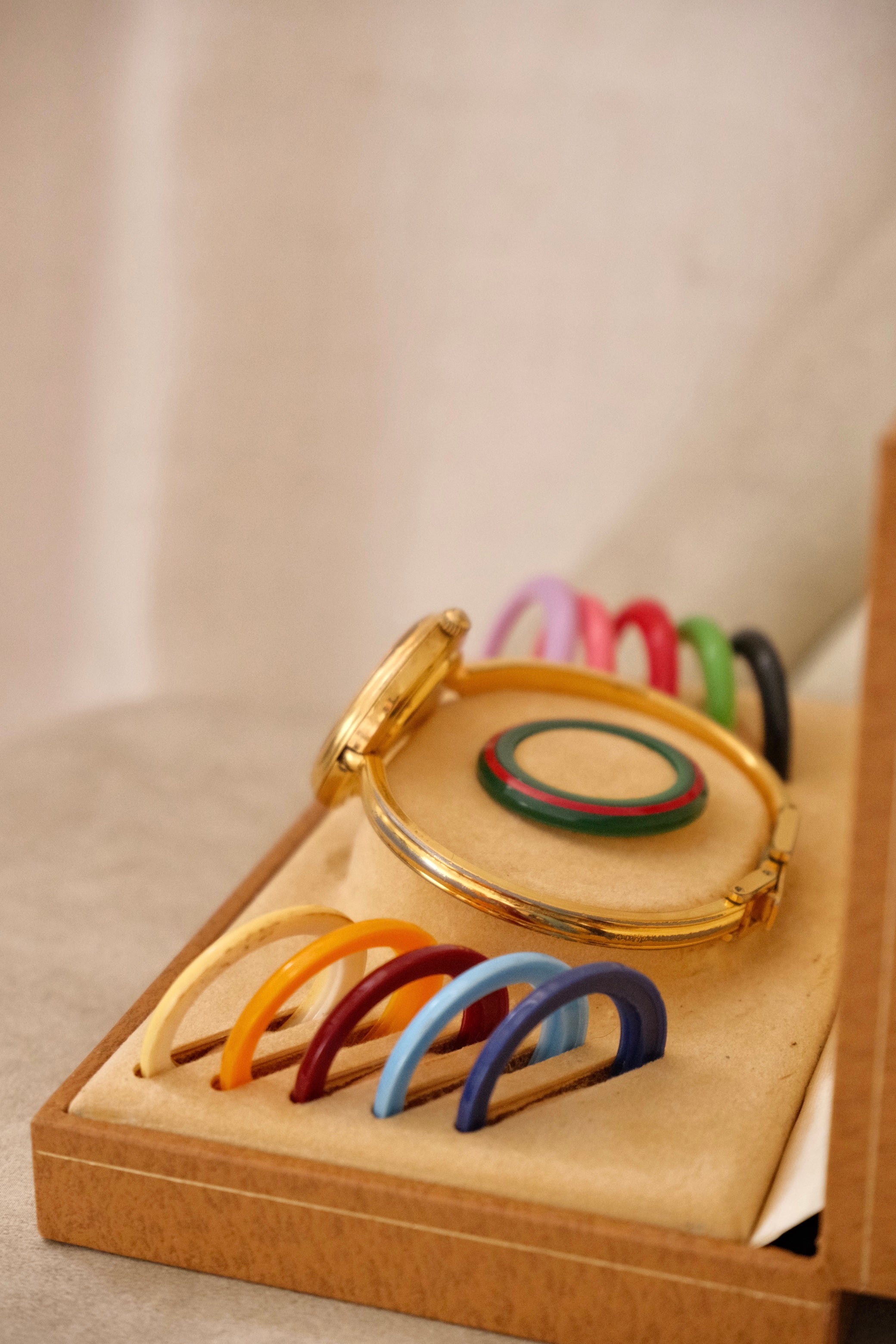 RARE Vintage Gucci Interchangeable Bezel Watch FULL SET with Box