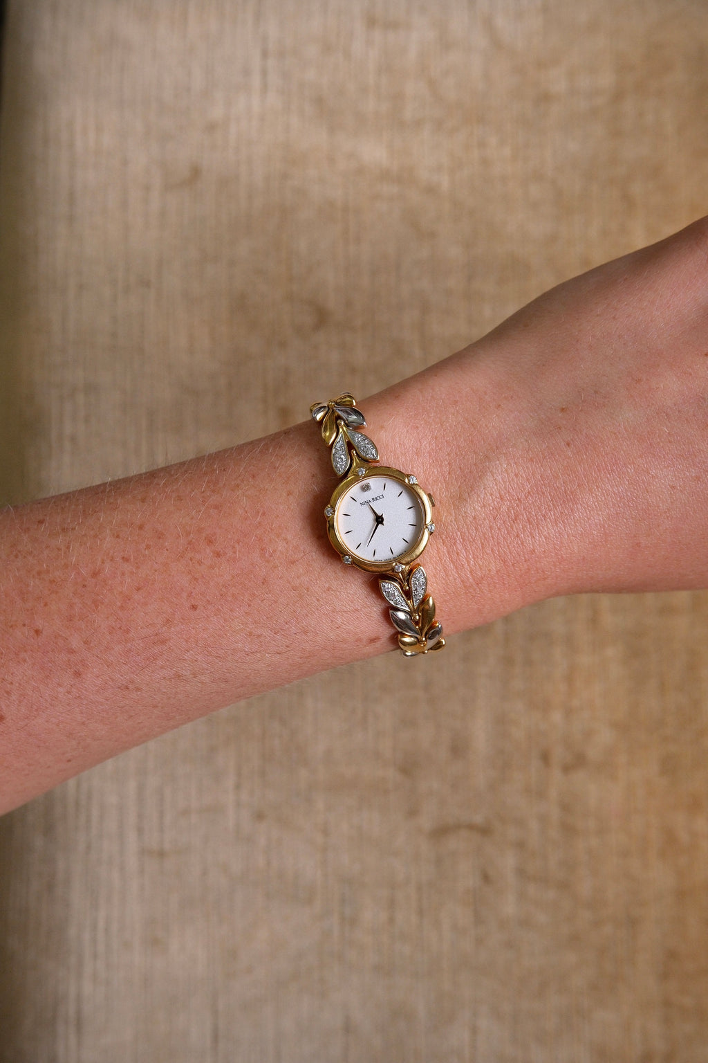 Near Mint Vintage Ladies Two Tone Diamont Accent Seiko Nina Ricci Watch