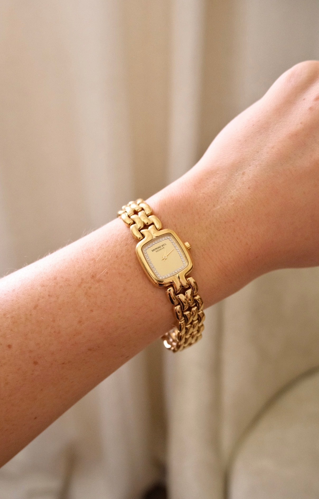 Rare vintage 18k gold plated champagne dial Raymond Weil  watch working