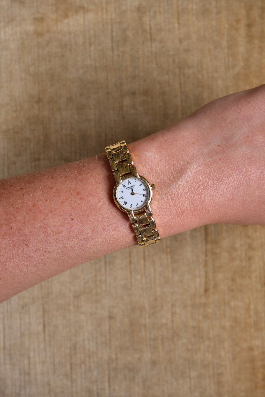 1992 Ladies Gold Raymond Weil Geneva Watch Roman Numerals with Box and Papers