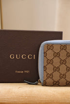 Gucci GG Supreme Zip Around Wallet, Blue Lining Classic Monogram Design in Box