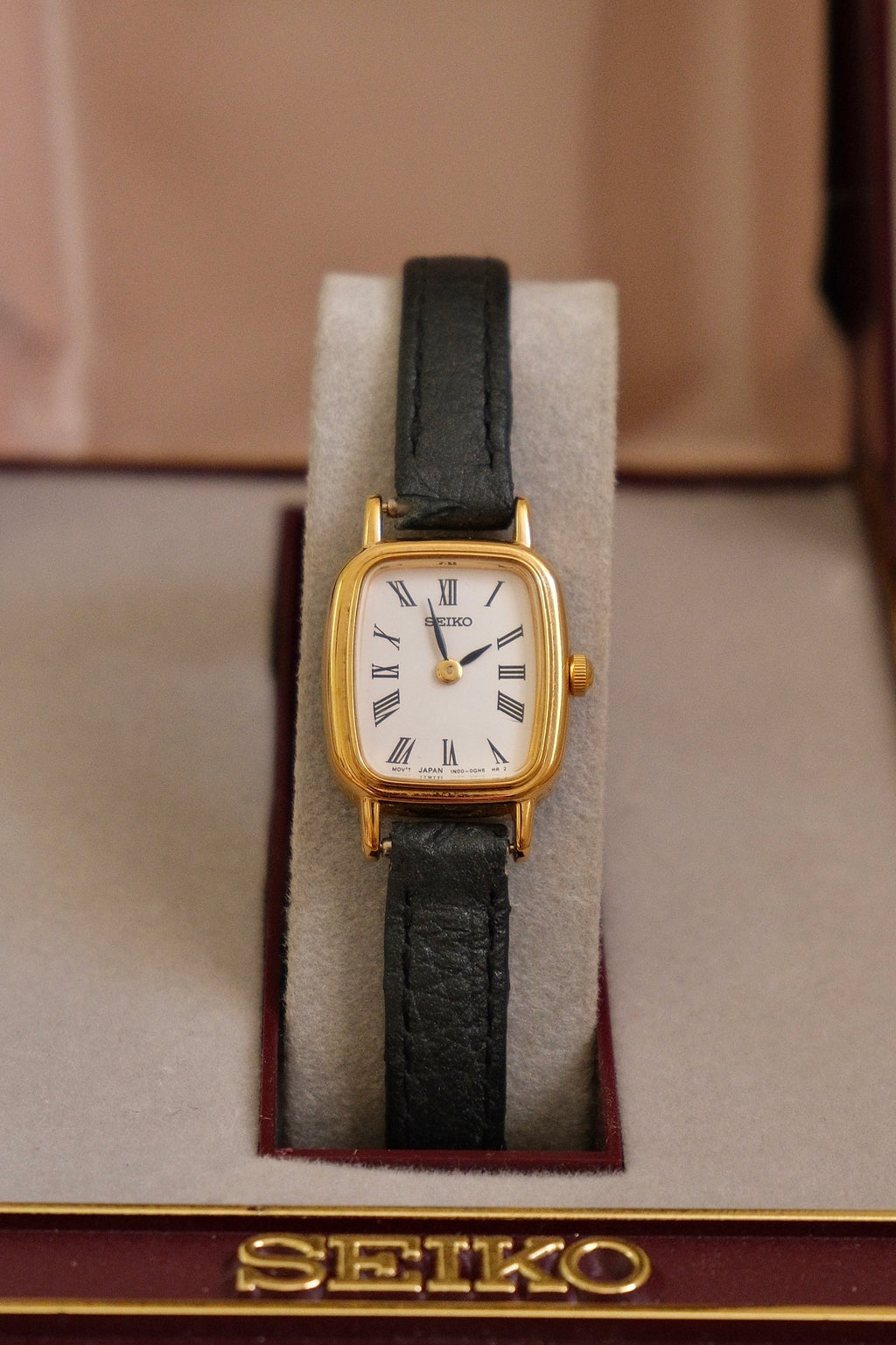 Vintage Ladies Gold Tank Seiko Watch with Leather Strap in Box