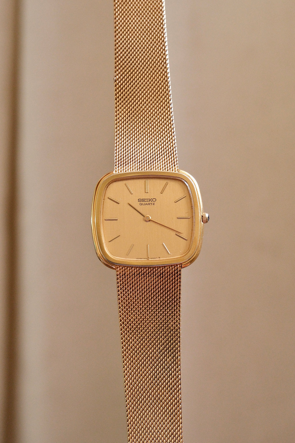 Rare Unisex Vintage 80s Gold Plated Seiko Watch in Original Box Working