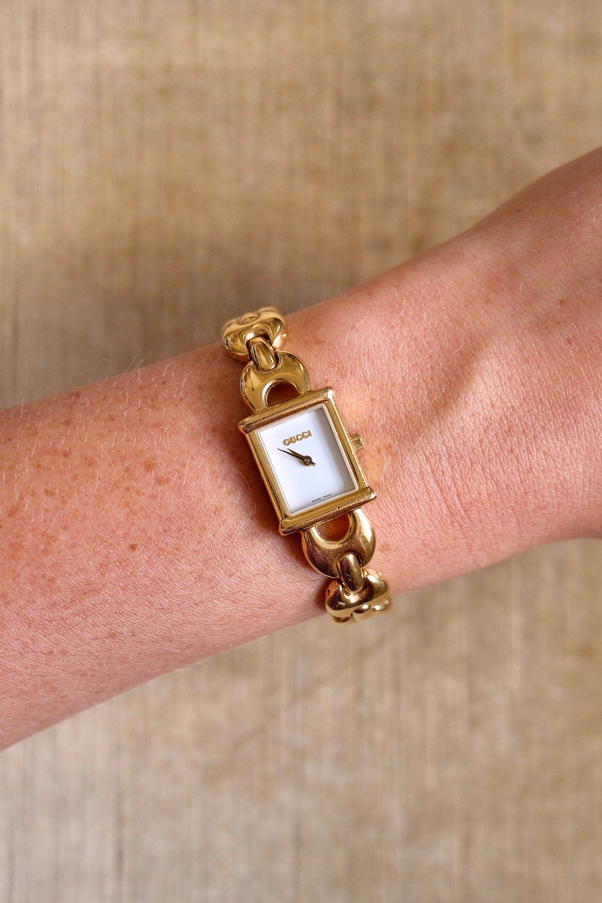 Vintage Gucci 1800L Watch Gold Plated Marina Link Bracelet Working