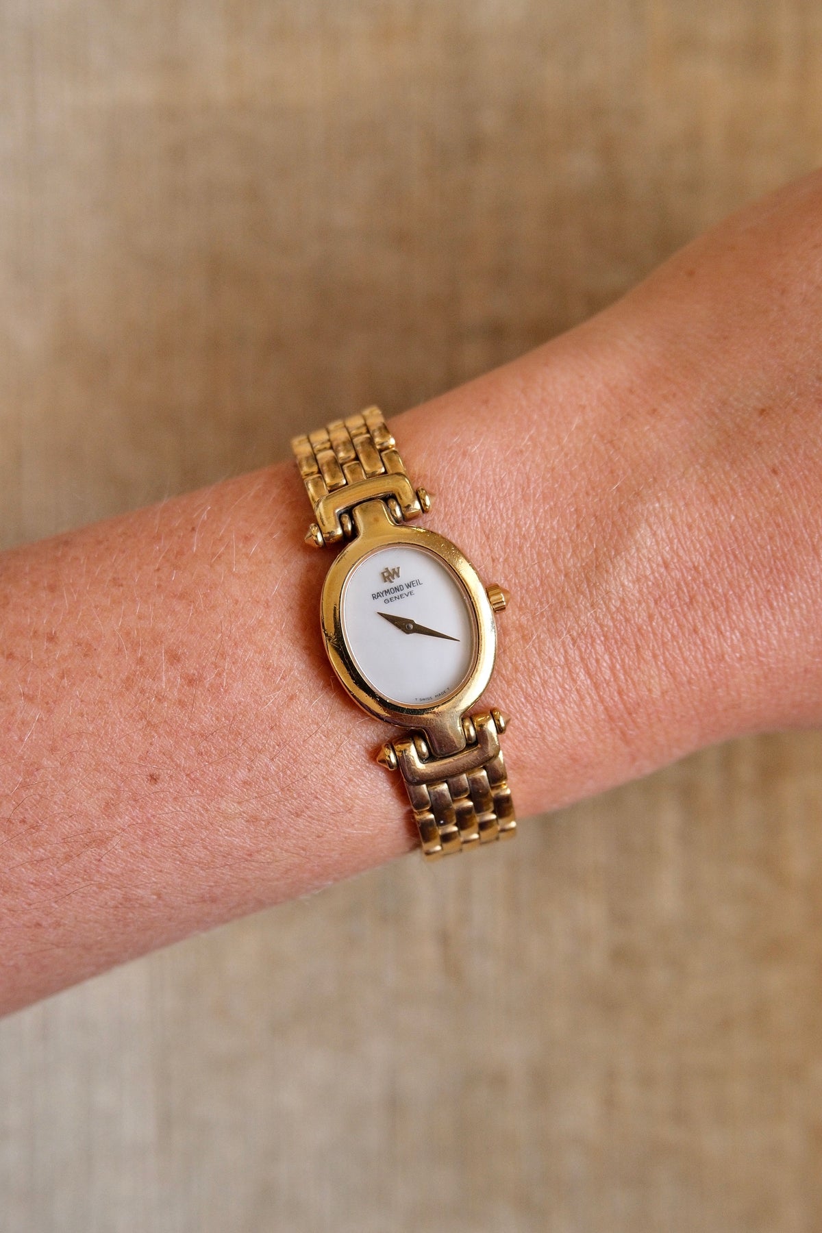 Rare vintage 18k gold plated white dial Raymond Weil watch working