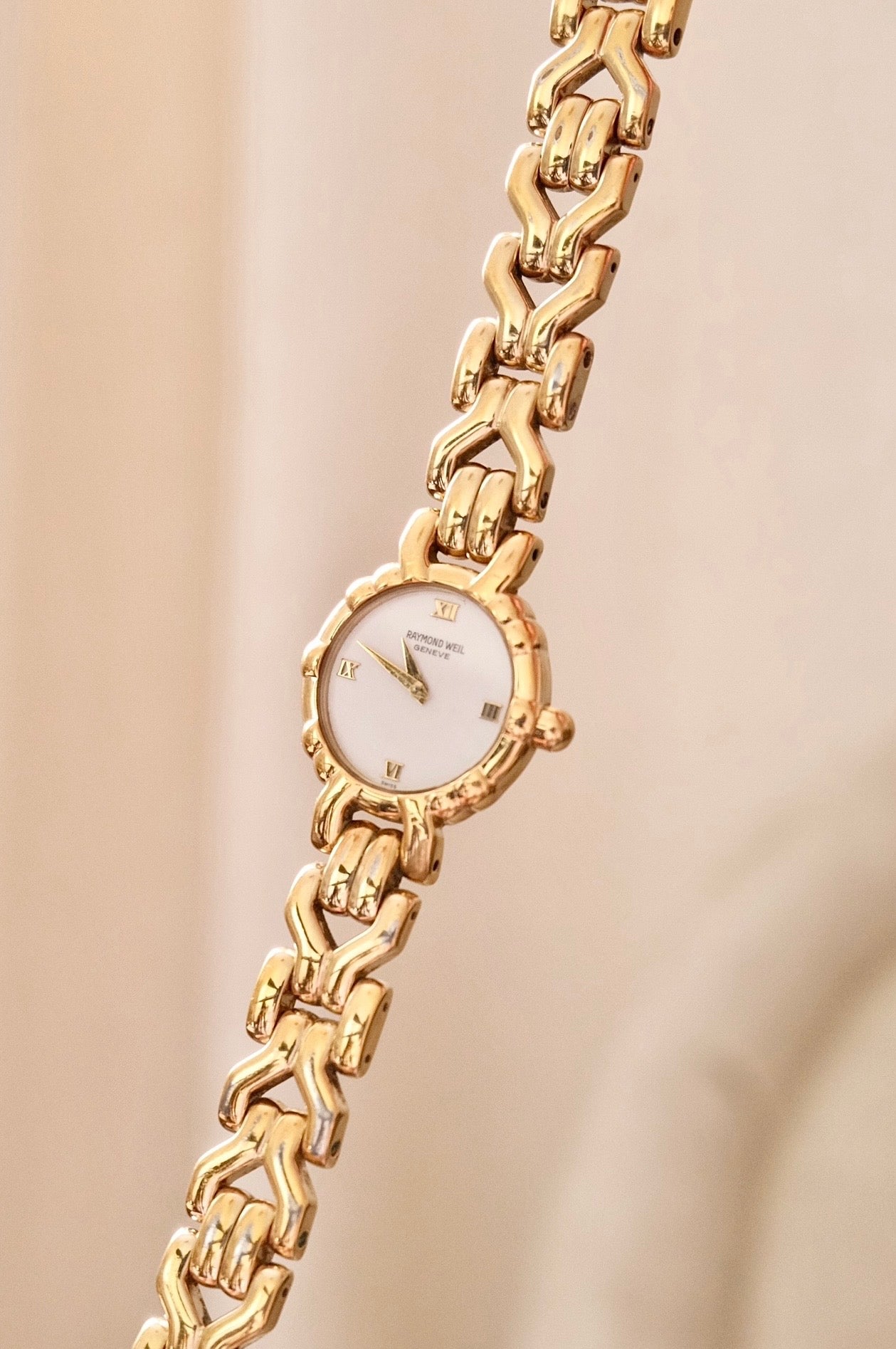 Rare vintage 18k gold plated Raymond Weil watch working