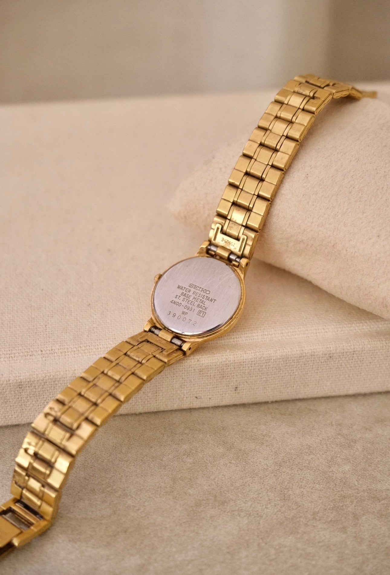 Vintage 90s Gold Seiko Ladies Watch, Champagne Dial
