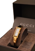 Vintage Ladies 1500L Gold Horsebit Gucci Watch in Box Working
