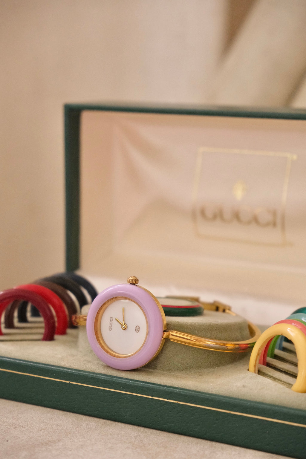 RARE Vintage Gucci Interchangeable Bezel Watch FULL BEZEL set with Box