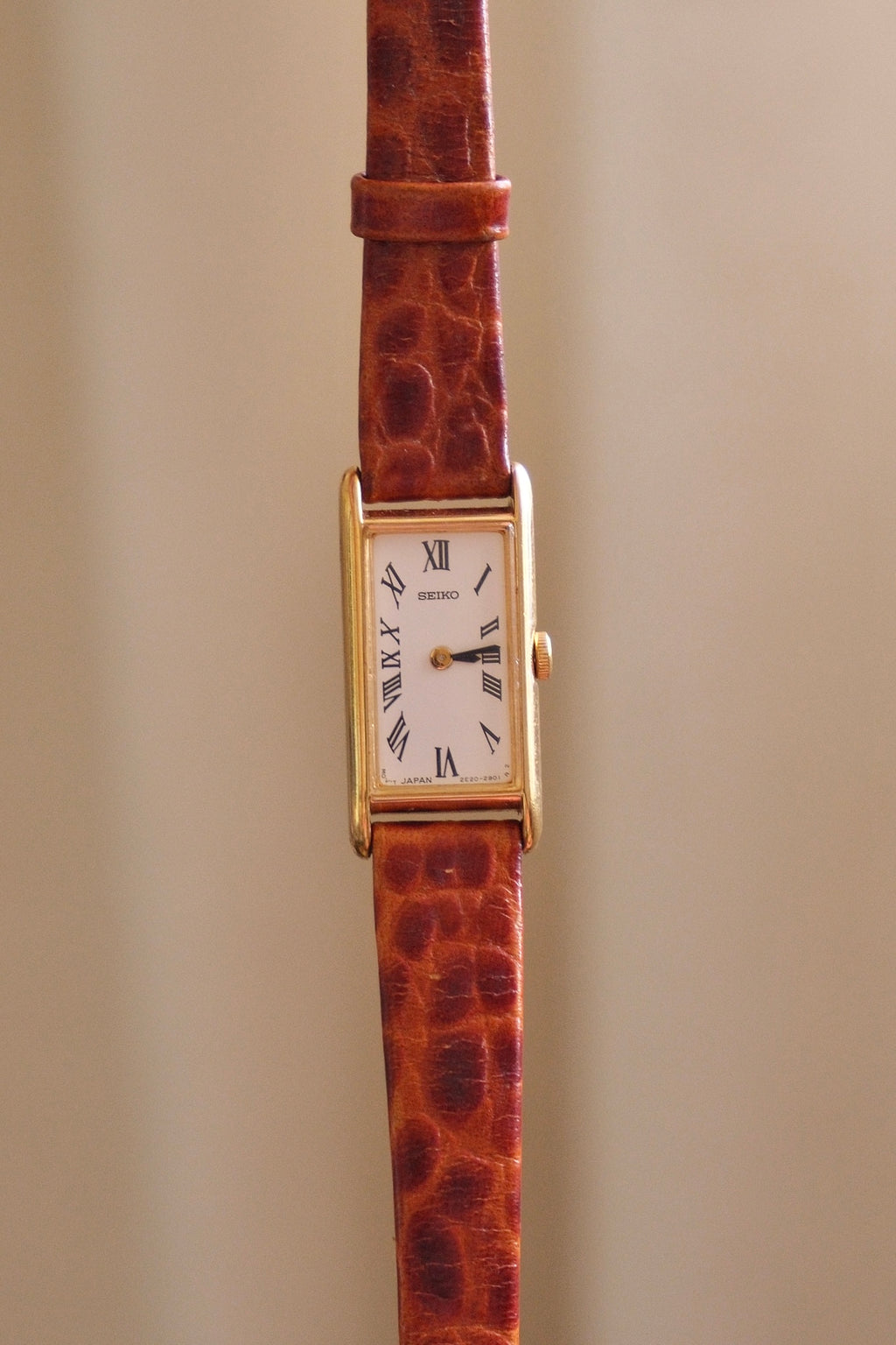 Rare 90s Slim & Petite Gold Tank Style Seiko Watch Roman Numerals on Leather Strap Working