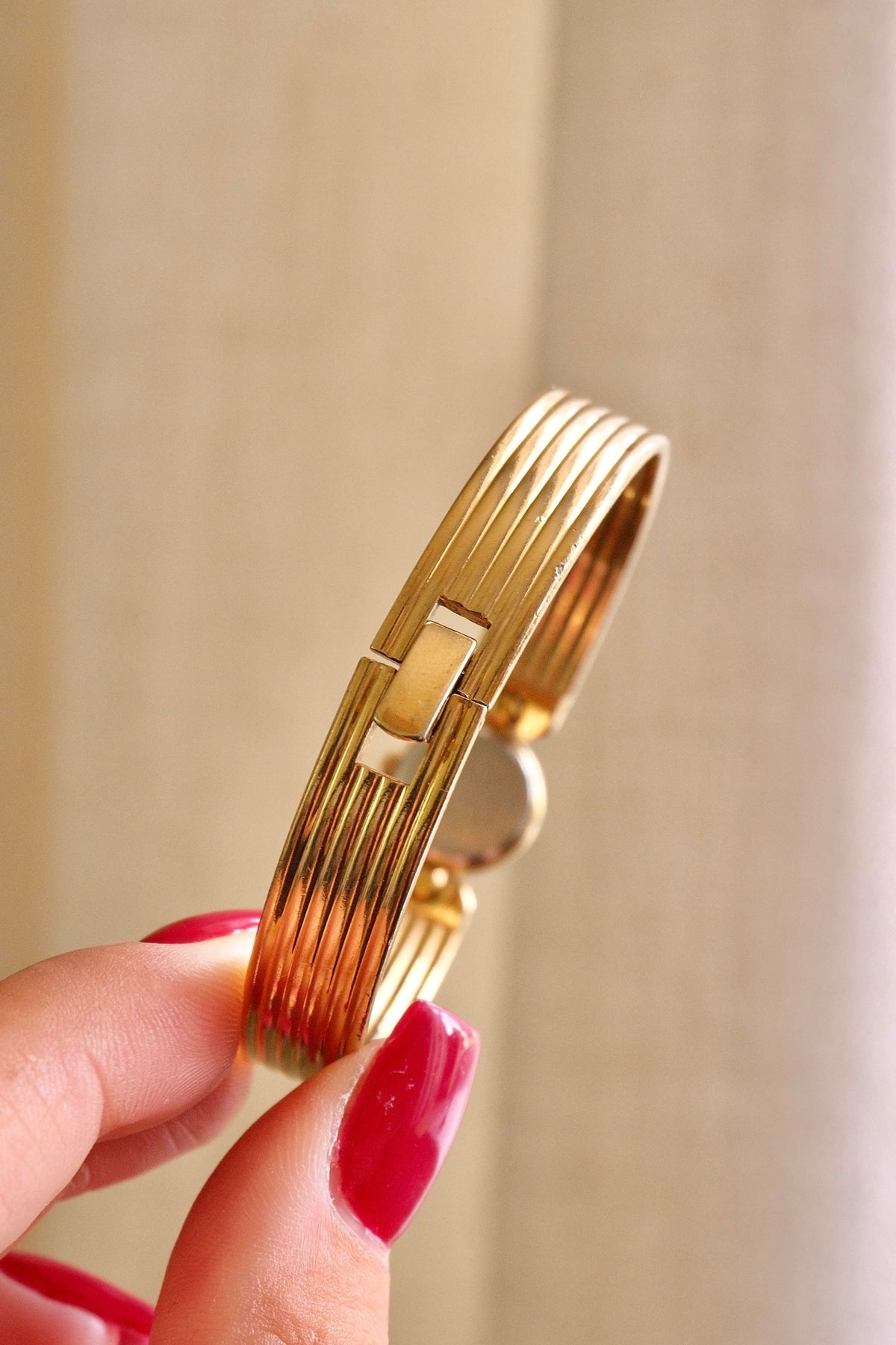 Rare & Petite Vintage 1990s Gold-Plated Ladies' Seiko Quartz Watch With Semi Bangle