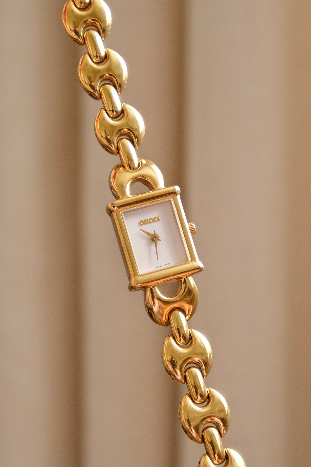 Vintage Gucci 1800L Watch Gold Plated Marina Link Bracelet Working