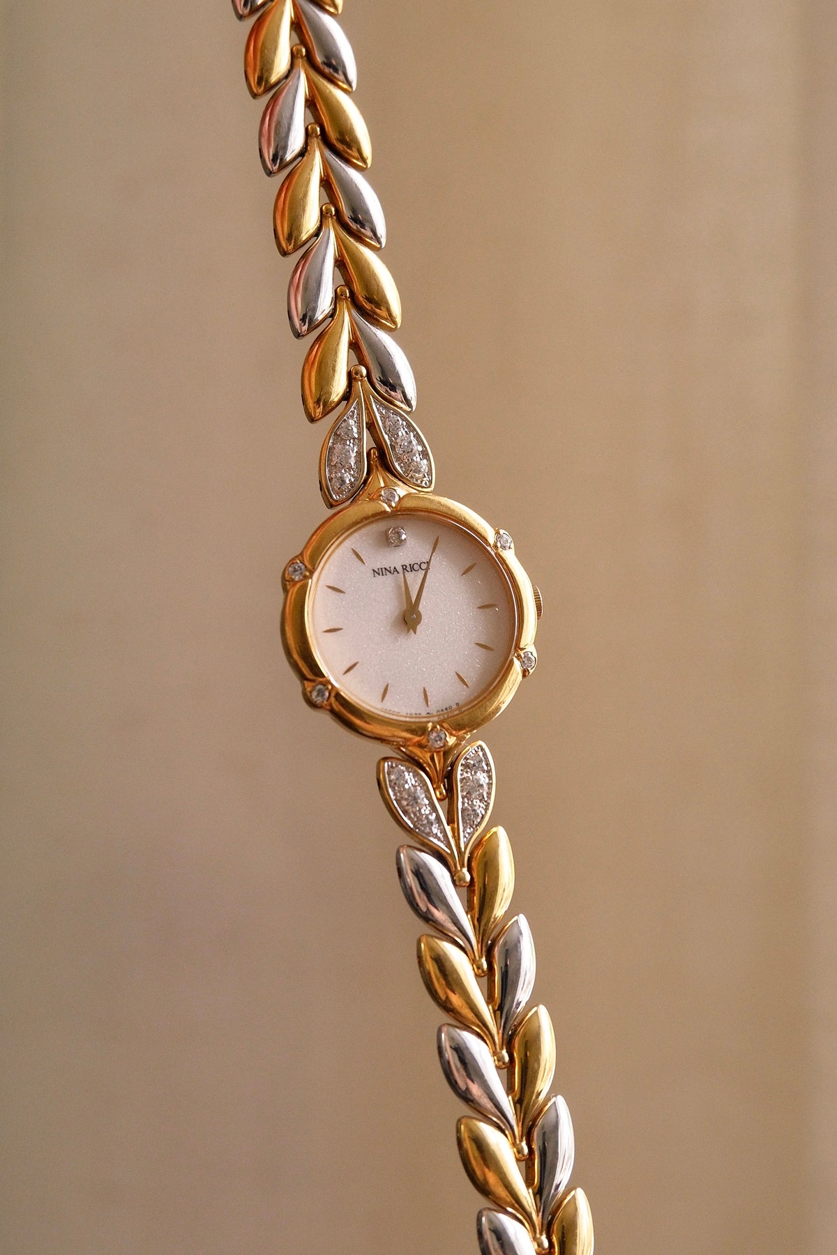 Near Mint Vintage Ladies Two Tone Diamont Accent Seiko Nina Ricci Watch