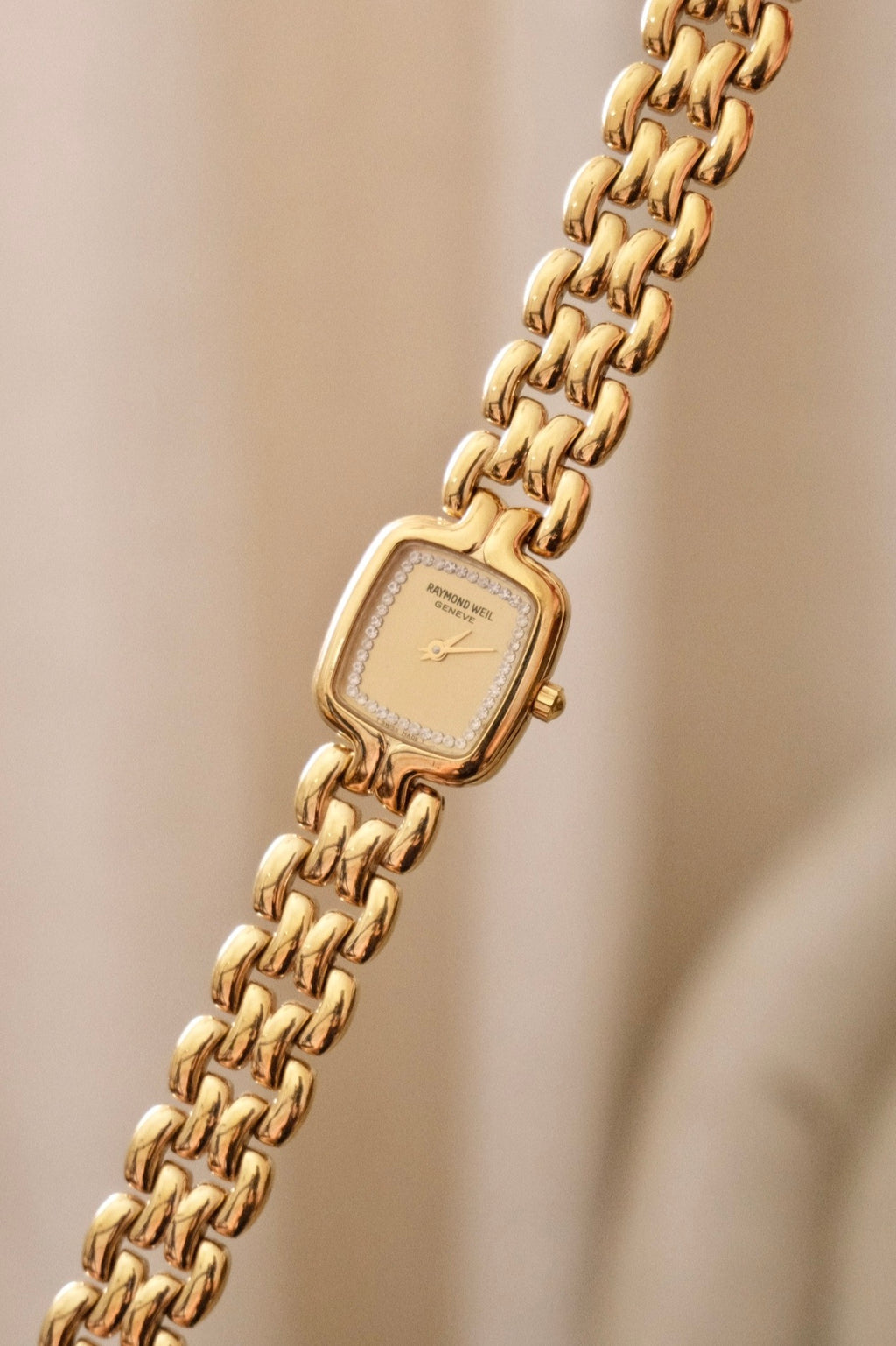 Rare vintage 18k gold plated champagne dial Raymond Weil  watch working