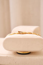 90s Vintage Gucci Gold Plated Rice Link Bezel Watch Working