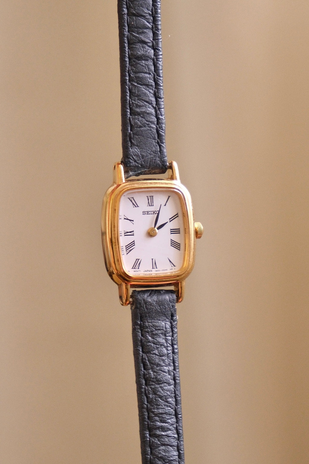 Vintage Ladies Gold Tank Seiko Watch with Leather Strap in Box