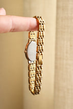 Vintage Ladies' Gold-Plated Seiko Quartz Watch - Oval Dial Working