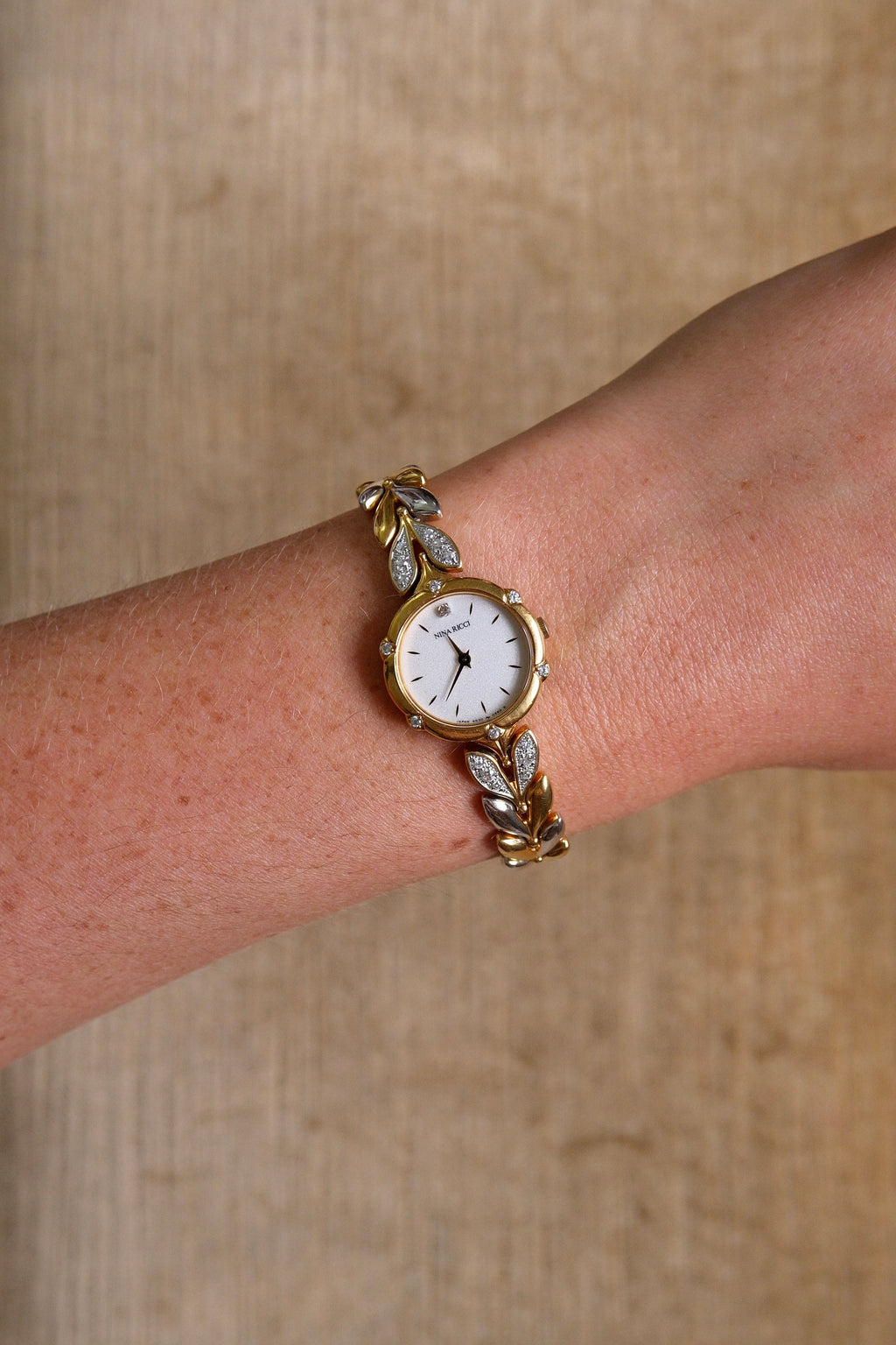 Near Mint Vintage Ladies Two Tone Diamont Accent Seiko Nina Ricci Watch