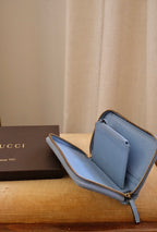 Gucci GG Supreme Zip Around Wallet, Blue Lining Classic Monogram Design in Box