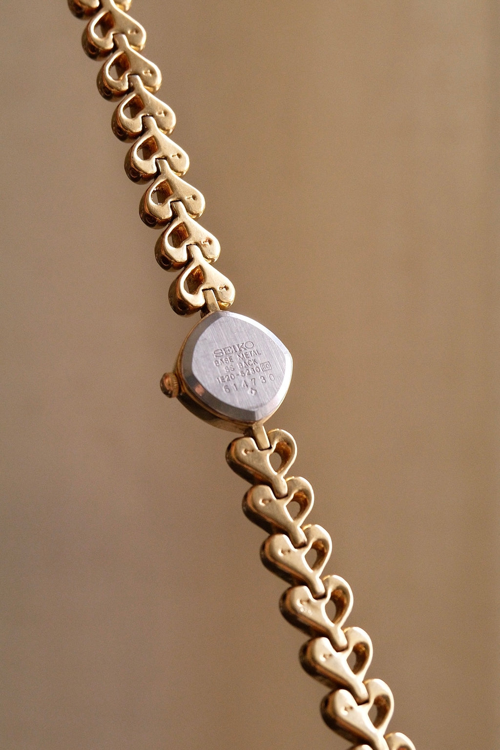 Vintage Rare Petite & Tiny 90s Gold Ladies Seiko Quartz Watch, Heart Pattern Bracelet