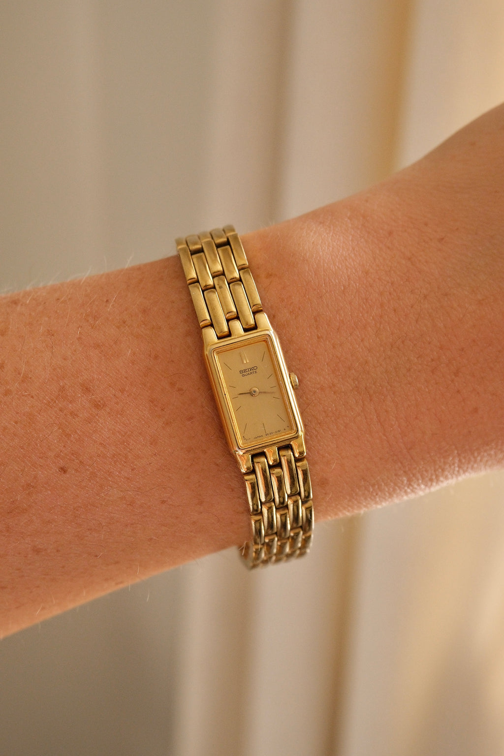 Slim Ladies 90s Gold Seiko Tank Style Quartz Watch Working