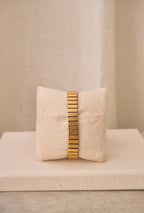 Vintage Timex Mechanical Ladies Gold Watch on a Stretch Watch Band Working